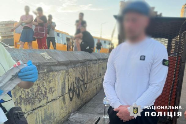 Зловмисник, який у стані алкогольного сп’яніння відкрив стрілянину у Києві / © Головне управління Національної поліції у місті Києві
